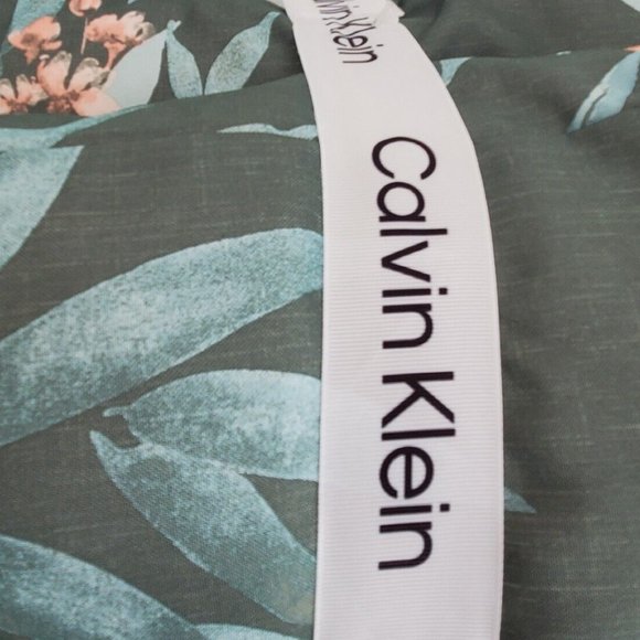 CALVIN KLEIN Green Throw Pillow 2 pc SET 18" - Picture 5 of 8